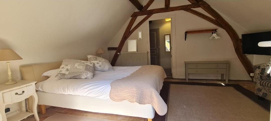 Au Clos Du Coteau, Chambres D'Hotes Crotelles Екстериор снимка